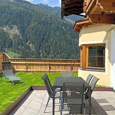 In Stubaital Near Lift, Cleaning Included Апартаменти *