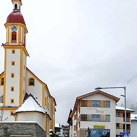 In Stubaital Near Lift, Cleaning Included Апартаменти Нойштіфт-ім-Штубайталь
