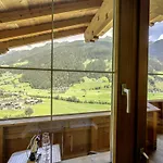 In Stubaital Near Lift, Cleaning Included Appartement Neustift im Stubaital